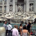 Roma - Turisti a Fontana di Trevi / Tourists at Trevi's Fountain
Foto Fabrizio Fiorenzano