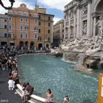 Roma - Turisti a Fontana di Trevi / Tourists at Trevi's Fountain
Foto Fabrizio Fiorenzano